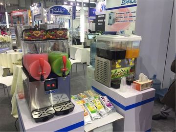 Durable 2 Bowl Frozen Slurpee Machine With Food Grade PC Tank 700W Power